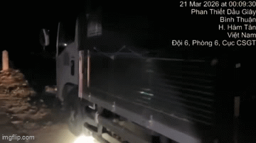 Đang ngủ, tài xế bị CSGT gọi dậy lập biên bản vì lỗi nguy hiểm: Cảnh báo nóng!