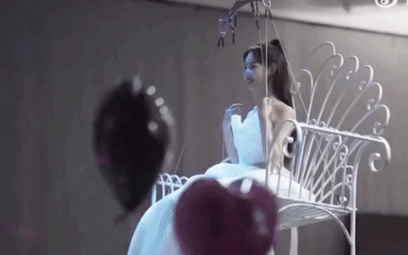 Cặp diễn viên gen Z chụp ảnh cưới xong vẫn quyết chia tay, nay còn đòi sính lễ náo loạn showbiz