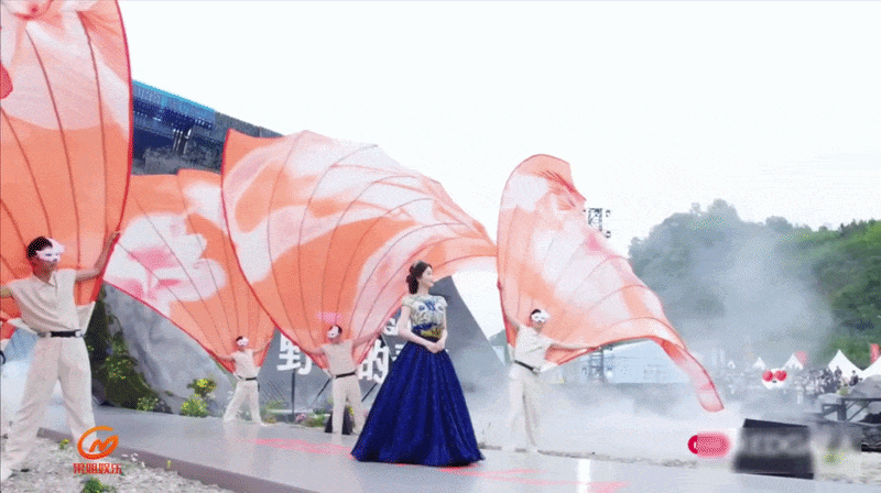 Nhìn mỹ nhân này mới biết 'mộng cảnh ngàn năm' là có thật: Đẹp như bức tranh Giang Nam tuyệt mỹ, ai gặp cũng yêu