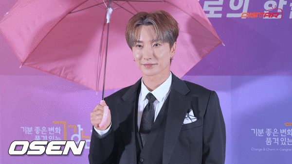 Thành viên nhóm nhạc quốc dân cứ lướt thấy gái xinh là nhắn tin tán tính, tất cả đều chung một công thức 