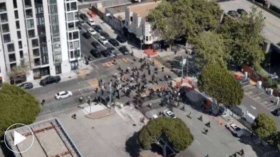 Cái kết bất ngờ vụ gần 100 người đi xe đạp lao thẳng vào bẫy của cảnh sát