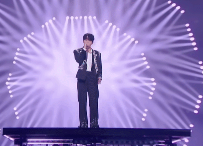 Nam ca sĩ gen Z cao 1m87 bí mật kết hôn rồi ly dị trong vòng 1 năm. Cả nước không ai hay biết