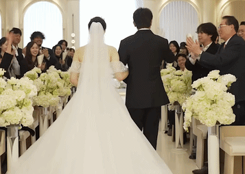 2 diễn viên ly hôn sau đúng 1 ngày tổ chức đám cưới rình rang