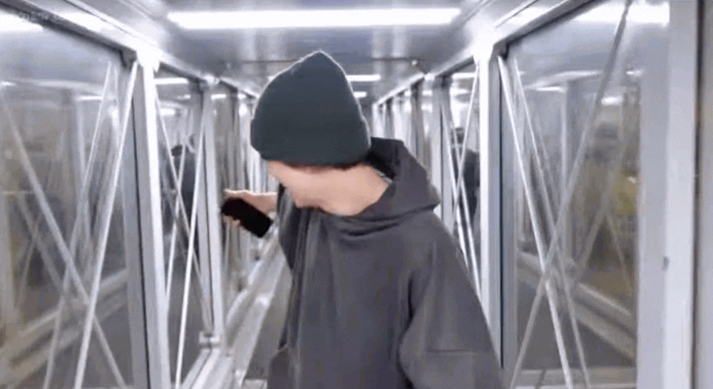 Soobin bị tài xế taxi 'chặt chém' gấp đôi giá cước, thời sự địa phương phải đăng tin cảnh báo