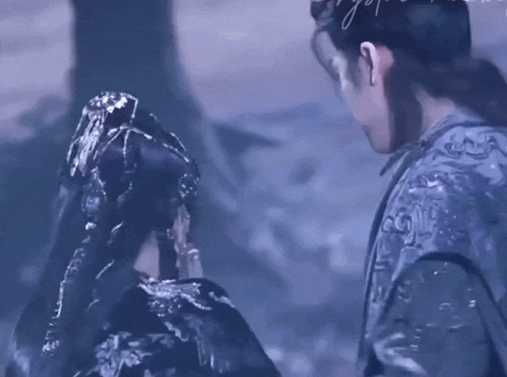 Nhìn mỹ nhân này khóc còn buồn cười hơn xem 100 bộ phim hài, méo mó mặt mày không có nổi 1 giọt nước mắt