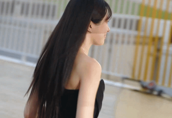 Ngọc nữ showbiz hoãn cưới vô thời hạn vì chồng bác sĩ bị xét xử vụ làm chết bệnh nhân, nay nhận thêm tin “sét đánh ngang tai”