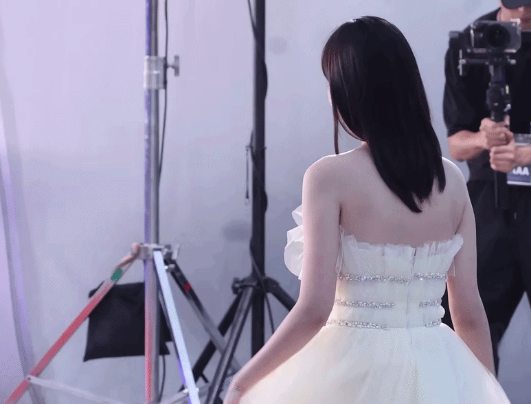 Bùng nổ tin ngọc nữ Running Man ngoại tình với vũ công điển trai, làm cặp đôi 6 năm tan vỡ trong nháy mắt