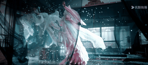 Xem phim Trung Quốc này như ăn cơm nhai phải sạn: Kịch bản dở đến tận cùng, nam chính mặt toàn góc chết