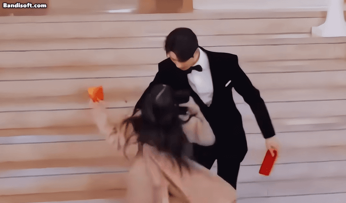 Cặp đôi phim giả tình thật ngầm công khai hút 2 triệu like: Nhà trai đẹp vô đối đang khiến toàn cầu phát cuồng