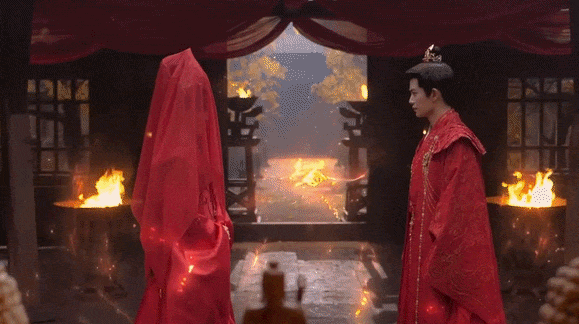 Cần có lệnh cấm ngôi sao này đóng cổ trang: 8 phim liên tiếp flop thảm, mặt cứ xị ra như cả thế giới mắc nợ