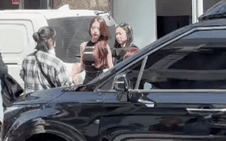 Cam thường của công chúa Kpop: Không phải ai cũng thấy đẹp