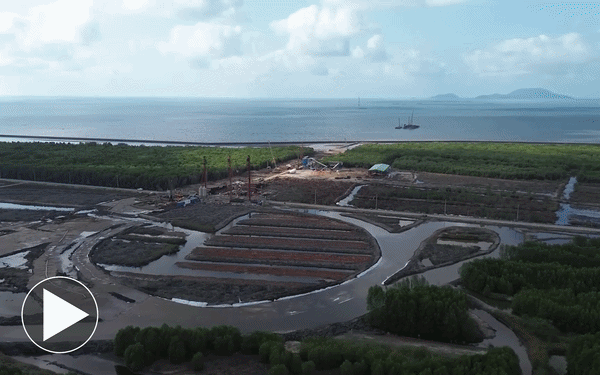 Khung cảnh 'khó tin' ở công trường thi công khẩn cấp cầu vượt biển Việt Nam dài top đầu Đông Nam Á