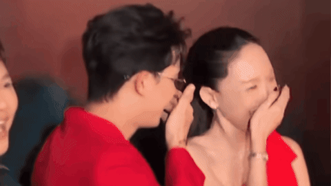 Mỹ nam kém tuổi đang được đồn hẹn hò cùng Tóc Tiên: Đẹp trai đúng chuẩn nam thần, sự nghiệp đang nổi rần rần