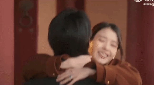 Perfect Crown tập cuối: IU - Byeon Woo Seok có màn lật mặt cực căng, cùng nhau xóa sổ hoàng tộc
