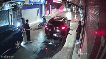 Bị thanh niên truy đuổi, đánh giữa phố Hà Nội, cô gái la 'em có làm gì đâu': Bất ngờ mối quan hệ 