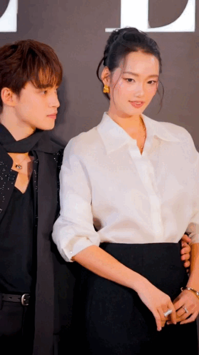 Mỹ nhân showbiz yêu trai đẹp 1,4 triệu người follow: Mặt sang dáng nuột, mặc gì cũng cuốn