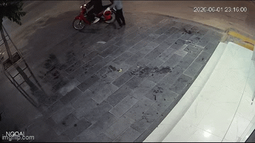 Cửa hàng bị ném dầu nhớt thải, người phụ nữ lên tiếng từng là nạn nhân nhiều vụ đe dọa
