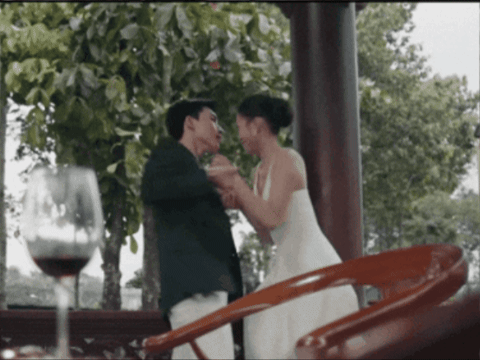 Hoa hậu đẹp nhất Việt Nam được ưu ái đóng loạt phim nghìn tỷ vẫn bị chê “đơ”: Nhan sắc không cứu nổi diễn xuất?
