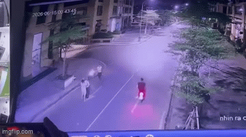 Camera vụ tài xế bị chém gục sau khi thắc mắc phí gửi ô tô 160.000 đồng ở chung cư Hà Nội
