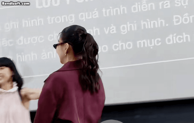 Quá khổ cho đại mỹ nhân quyền lực nhất Vbiz: Nói 1 câu bị chê cười khắp MXH, tới visual cũng nhận bão chê bai