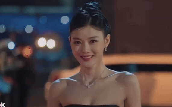 Hình ảnh 0 điểm của Kim Yoo Jung sau tin hẹn hò tài tử ở Việt Nam