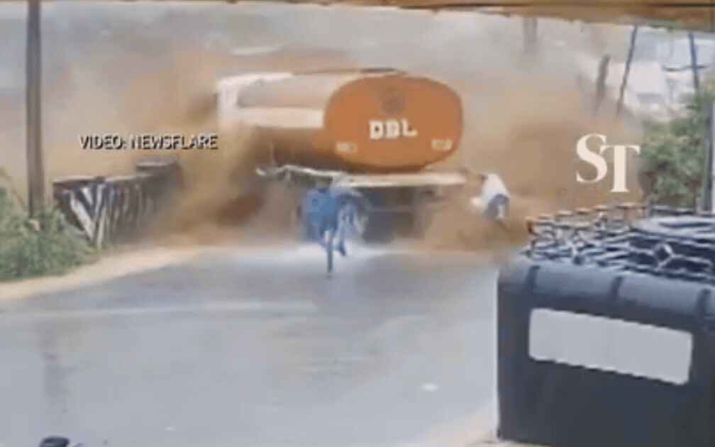 VIDEO: Cảnh tượng kinh hoàng khi mưa lớn gây sạt lở tại công trường, ít nhất 5 người thiệt mạng
