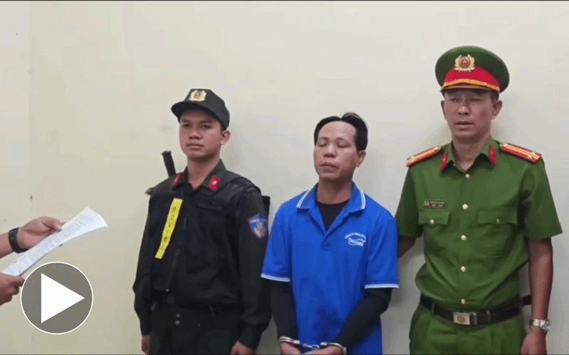 Thạch Kim Thái - nghi phạm sát hại vợ, phi tang xuống sông tra tay vào còng, khai lạnh lùng nguyên nhân ra tay