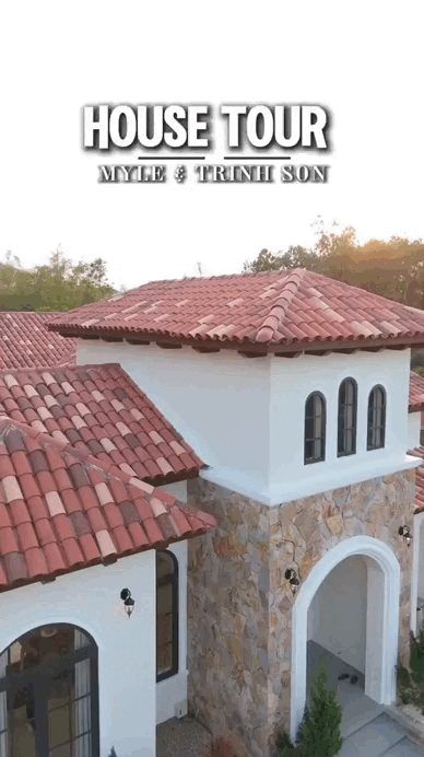 Gây sốt Đà Nẵng: Cặp vợ chồng bỏ phố về quê, chi 4 tỷ đồng xây nhà cấp 4 đẹp như mộng