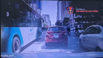 Sẽ làm rõ nguyên nhân người phụ nữ đi xe máy tử vong sau va chạm với xe buýt BRT