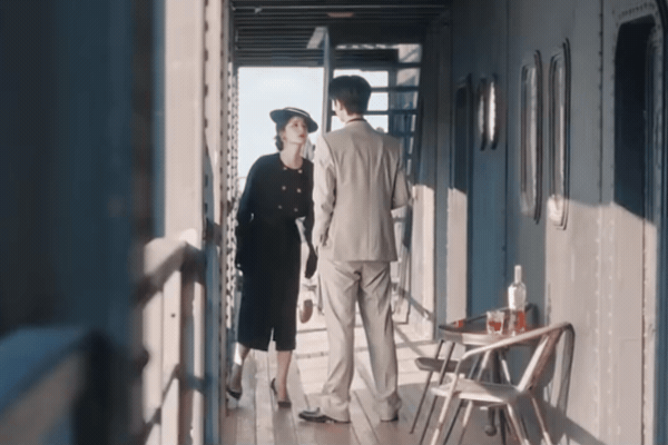 Không mê nổi tổng tài bắt chị dâu quỳ gối để lấy 5 chiếc máy bay, hành động sau đó vượt quá sức tưởng tượng