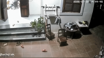 Clip: Động đất xảy ra ở Cao Bằng, người dân nghe thấy tiếng nổ lớn kèm rung lắc