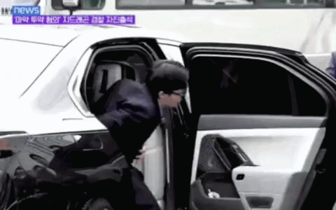 G-Dragon một mình 'đối đầu' 100 người