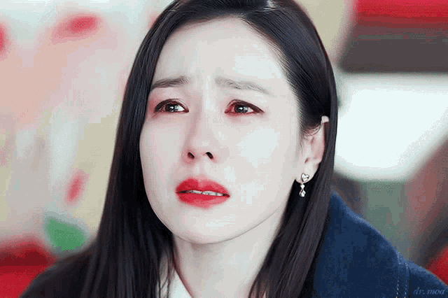  Son Ye Jin thở thôi cũng bị ghét