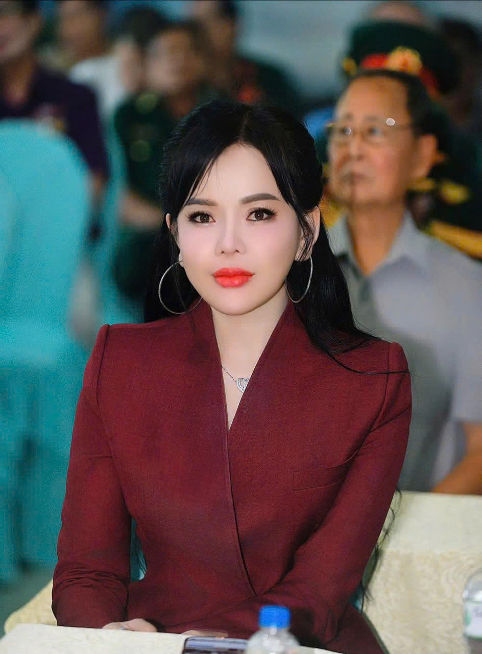 Á hậu Ánh Quyên: Hình mẫu nữ doanh nhân đa năng trong kỷ nguyên sắc đẹp và hội nhập