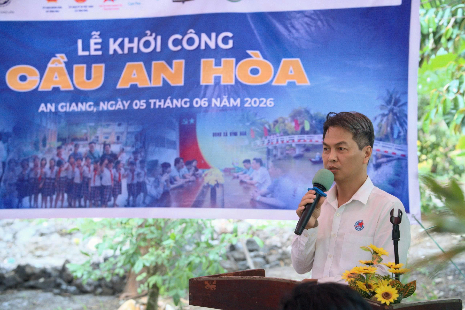 Ông Lê Anh Tú phát biểu chia sẻ.