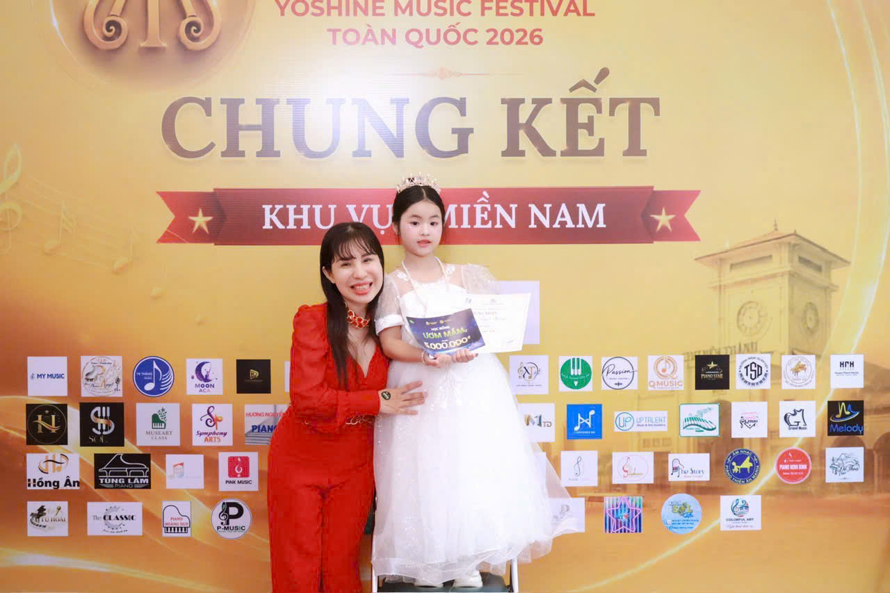 Jenny Tuyết Phụng ghi dấu ấn tại cuộc thi âm nhạc chuyên nghiệp