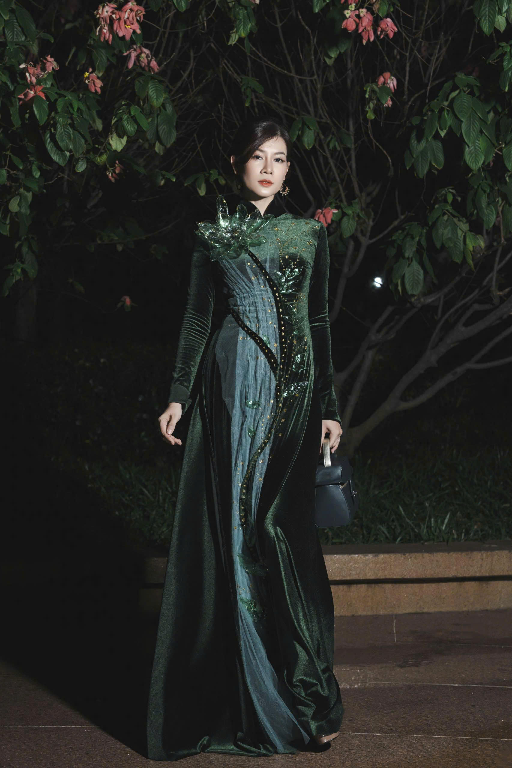 Á hậu 1 cuộc thi