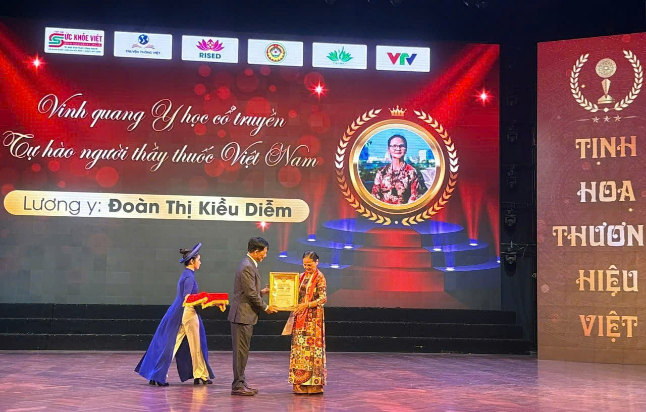 Lương y Đoàn Thị Kiều Diễm đã nhận được nhiều sự ghi nhận từ các tổ chức xã hội