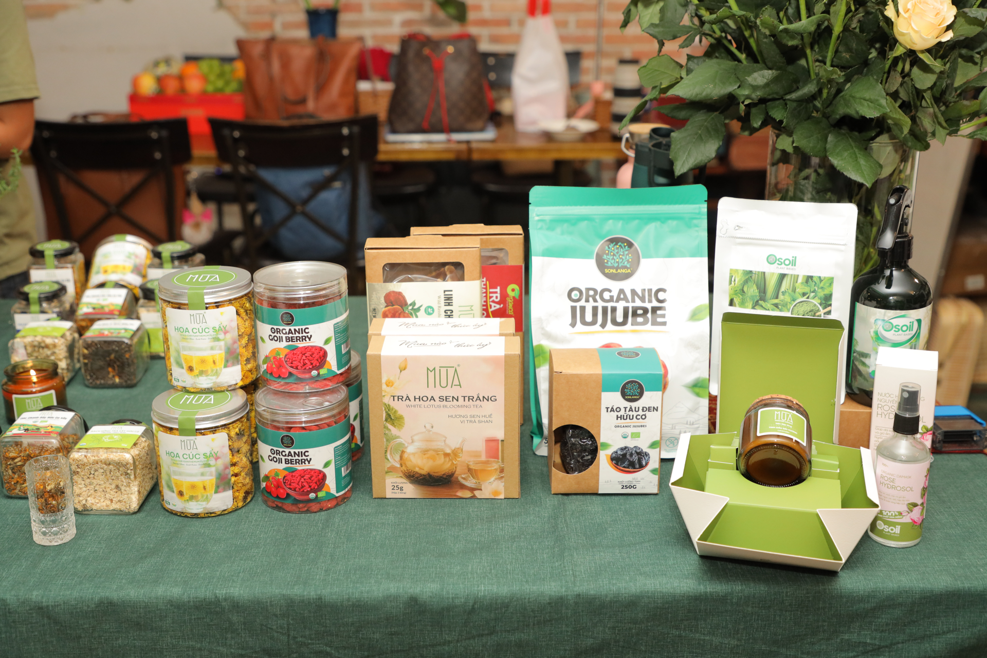 Các dòng trà organic cùng hệ sinh thái sản phẩm hữu cơ chăm sóc sức khỏe cho cả gia đình được Organica giới thiệu tại chương trình