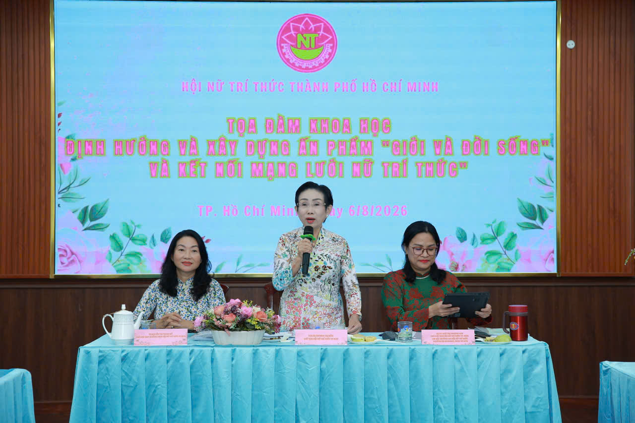 PGS.TS. Trương Thị Hiền nhấn mạnh định hướng phát triển ấn phẩm