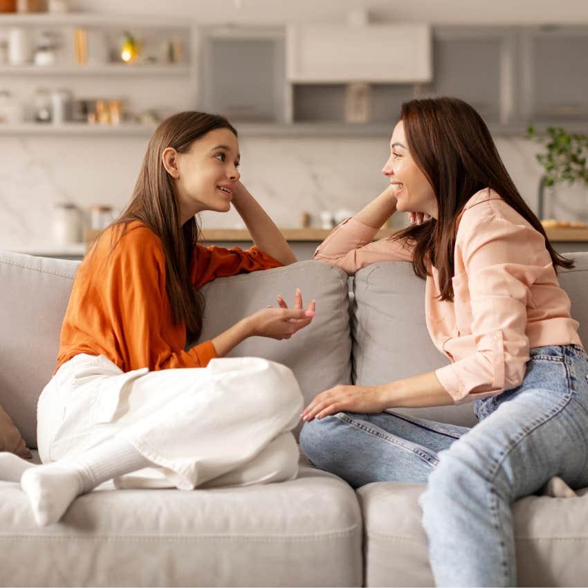 Cha mẹ cần đồng hành để con biết khi nào có thể hỏi AI và khi nào nên tìm đến một người thật. Nguồn ảnh: Pexels.