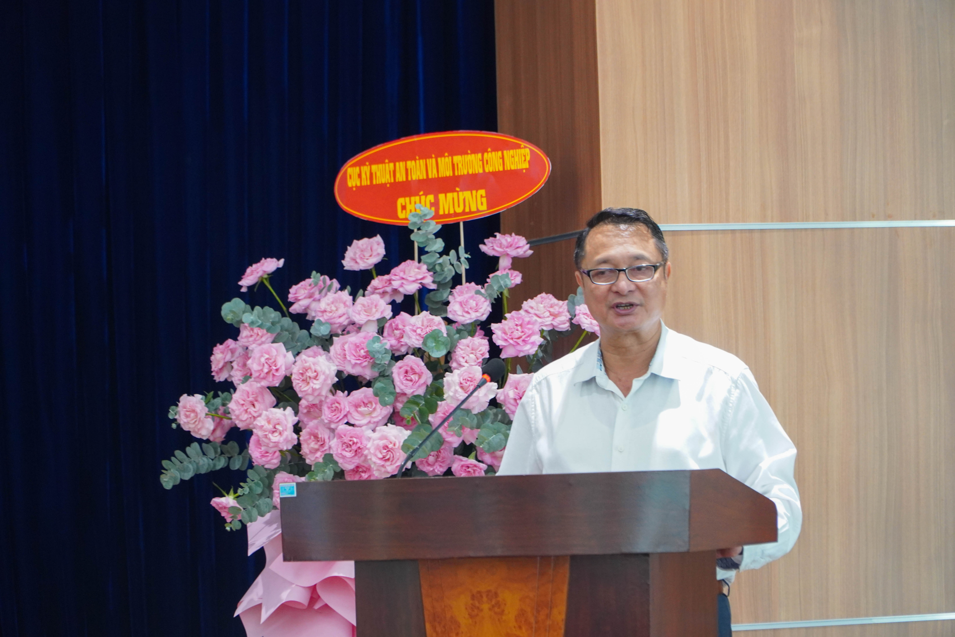 Ông Trần Văn Lượng, Chủ tịch Hiệp hội Công nghiệp môi trường Việt Nam (VEIA) chia sẻ tại hội thảo