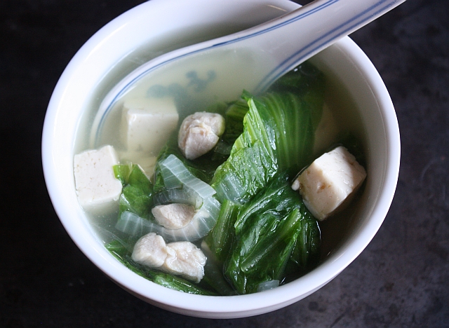 Loại rau giàu canxi gấp 7 lần nước hầm xương, bổ không kém sữa, quét sạch mỡ máu: Chợ Việt bán nhiều vô kể