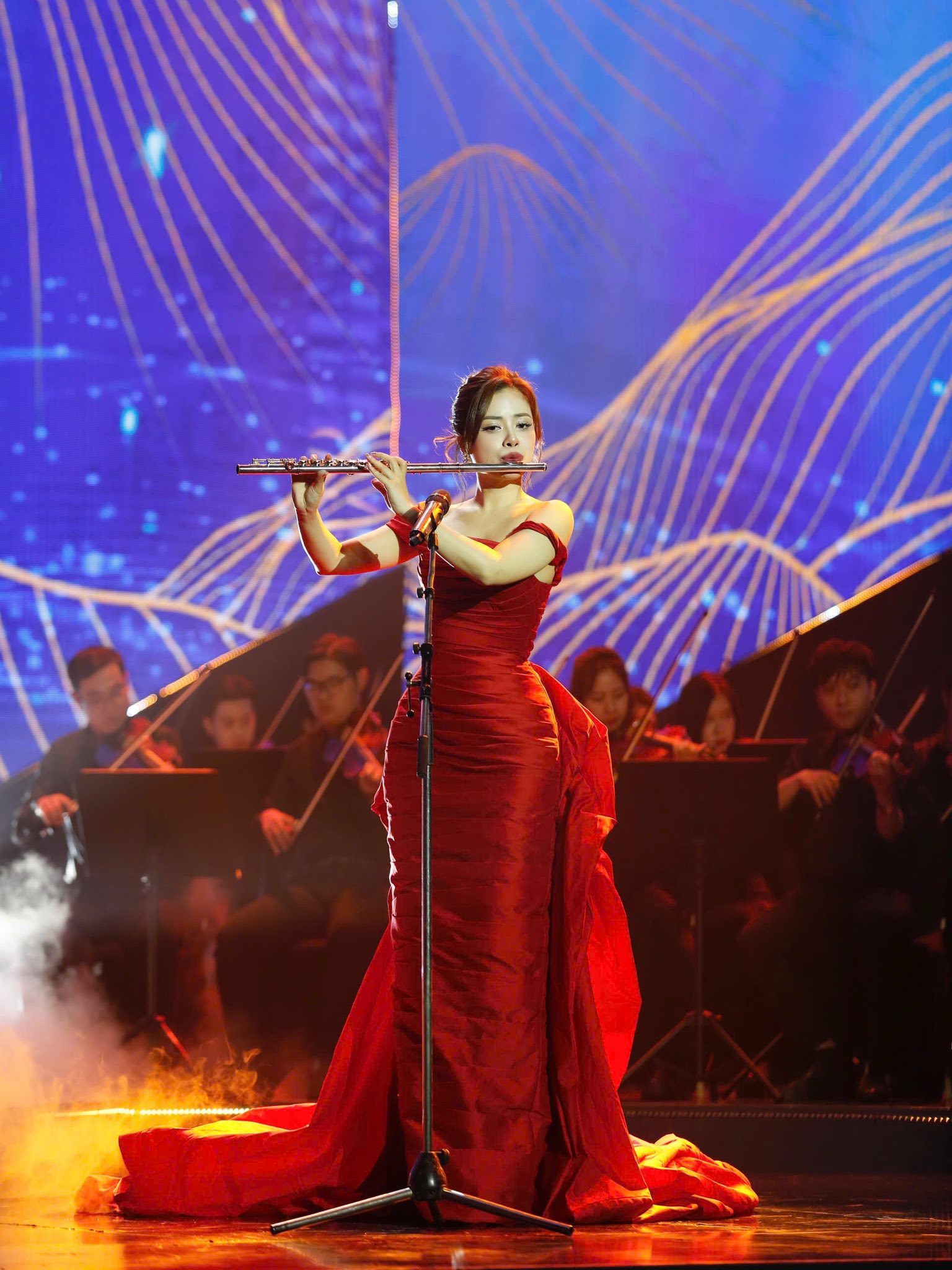 Năm 2025 bùng nổ của nữa giảng viên thanh nhạc đắt show nhất Việt Nam