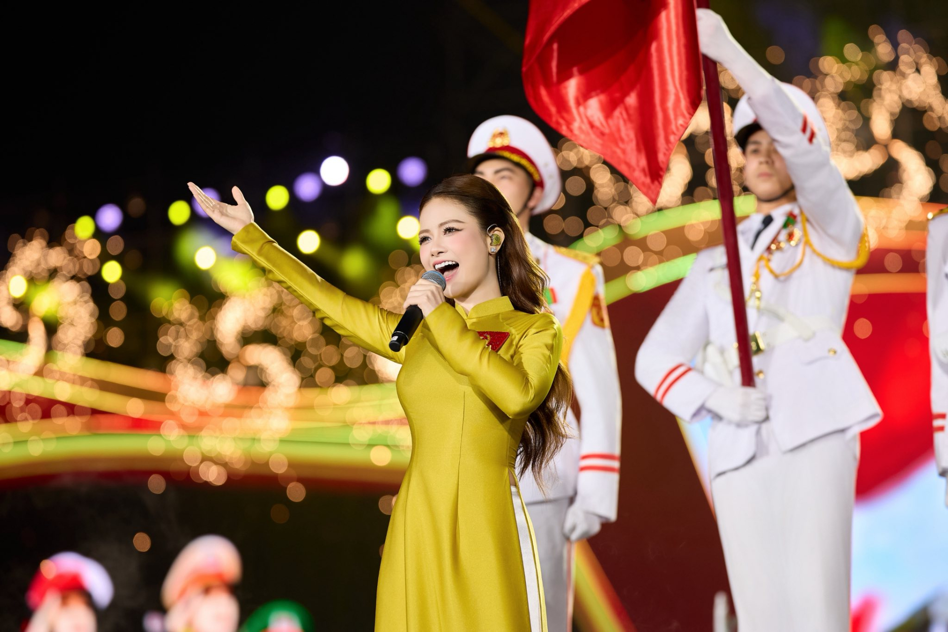 Năm 2025 bùng nổ của nữa giảng viên thanh nhạc đắt show nhất Việt Nam