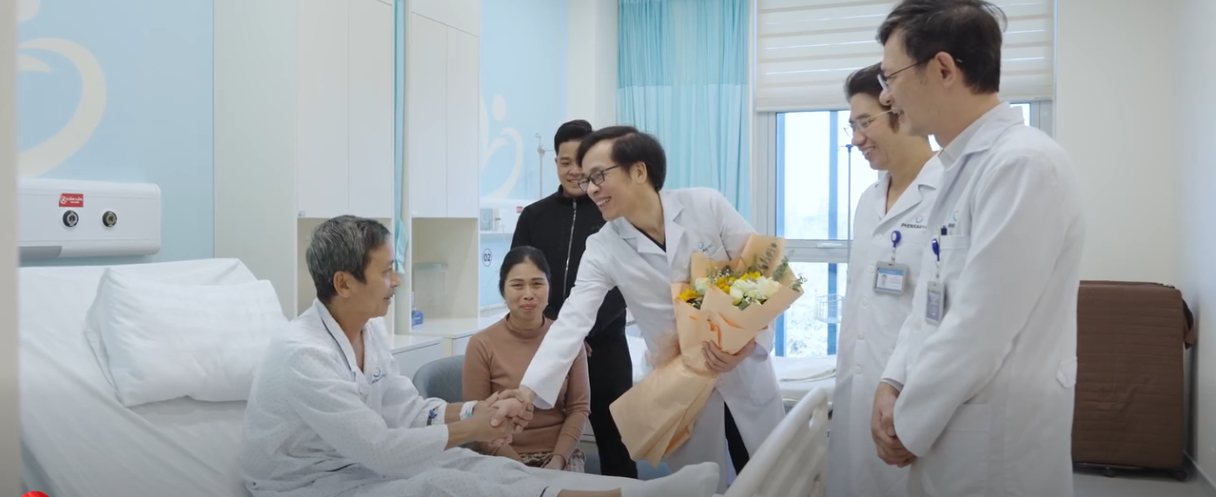 Ca bệnh hiếm: Người đàn ông 50 tuổi mắc cùng lúc 3 loại ung thư, bác sĩ tiến hành phẫu thuật liên tục 13 tiếng