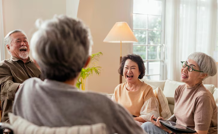 Lời thú nhận cay đắng của những người ở tuổi 80 - xưa nay hiếm: Không tiếc tiền, tiền việc, chỉ day dứt 1 điều rất giản đơn