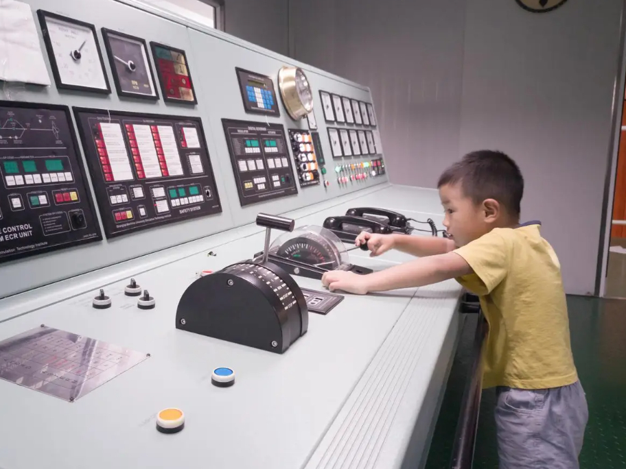 Hiệu trưởng ĐH Harvard: Thà con học kém cũng đừng ép đi học thêm, chăm tới 3 địa điểm này giúp IQ vượt bậc, nâng tầm nhận thức