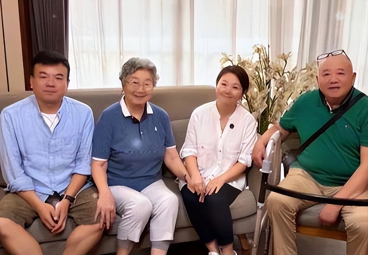 Gia đình MC Phan Nghiêm