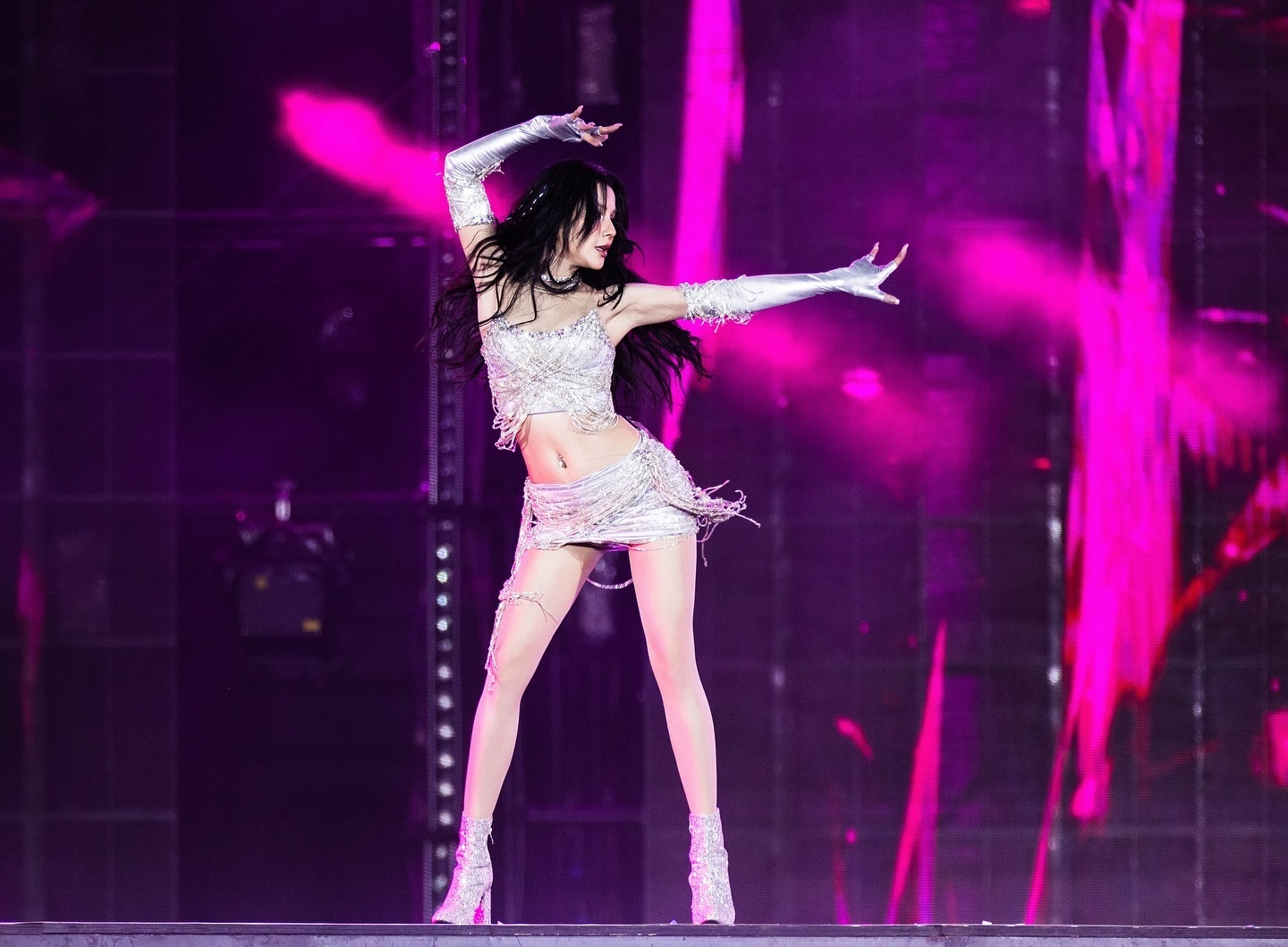 Nữ nghệ sĩ đa tài là mẹ đơn thân, sở hữu biệt thự 600m2 tại TP.HCM, công khai bạn trai kém 11 tuổi